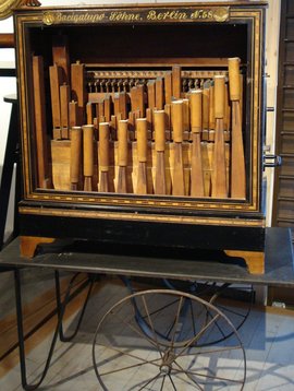 Barrel Organ